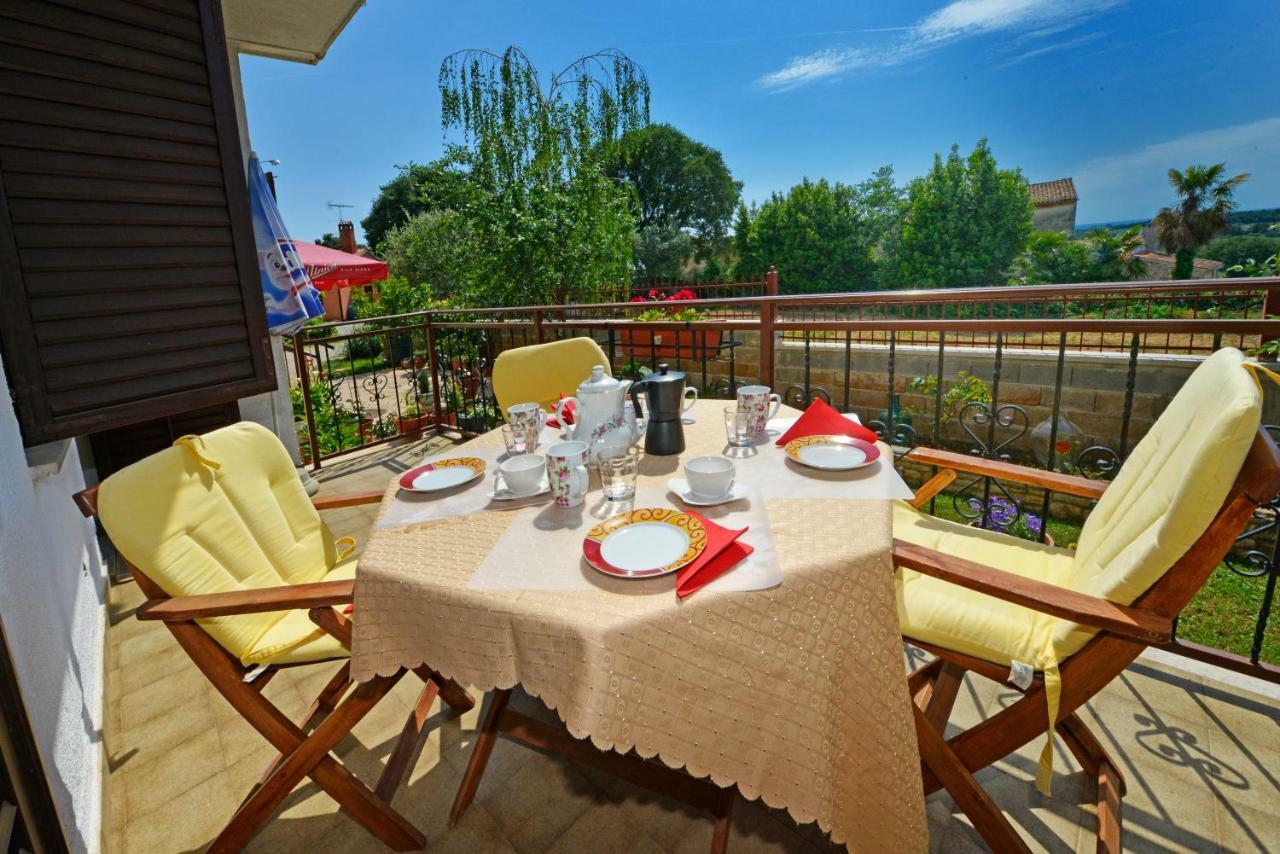 Apartment Kuki โปเรช ภายนอก รูปภาพ