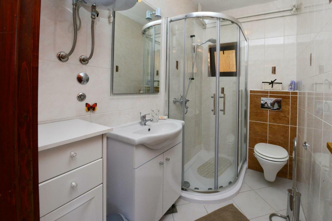 Apartment Kuki โปเรช ภายนอก รูปภาพ